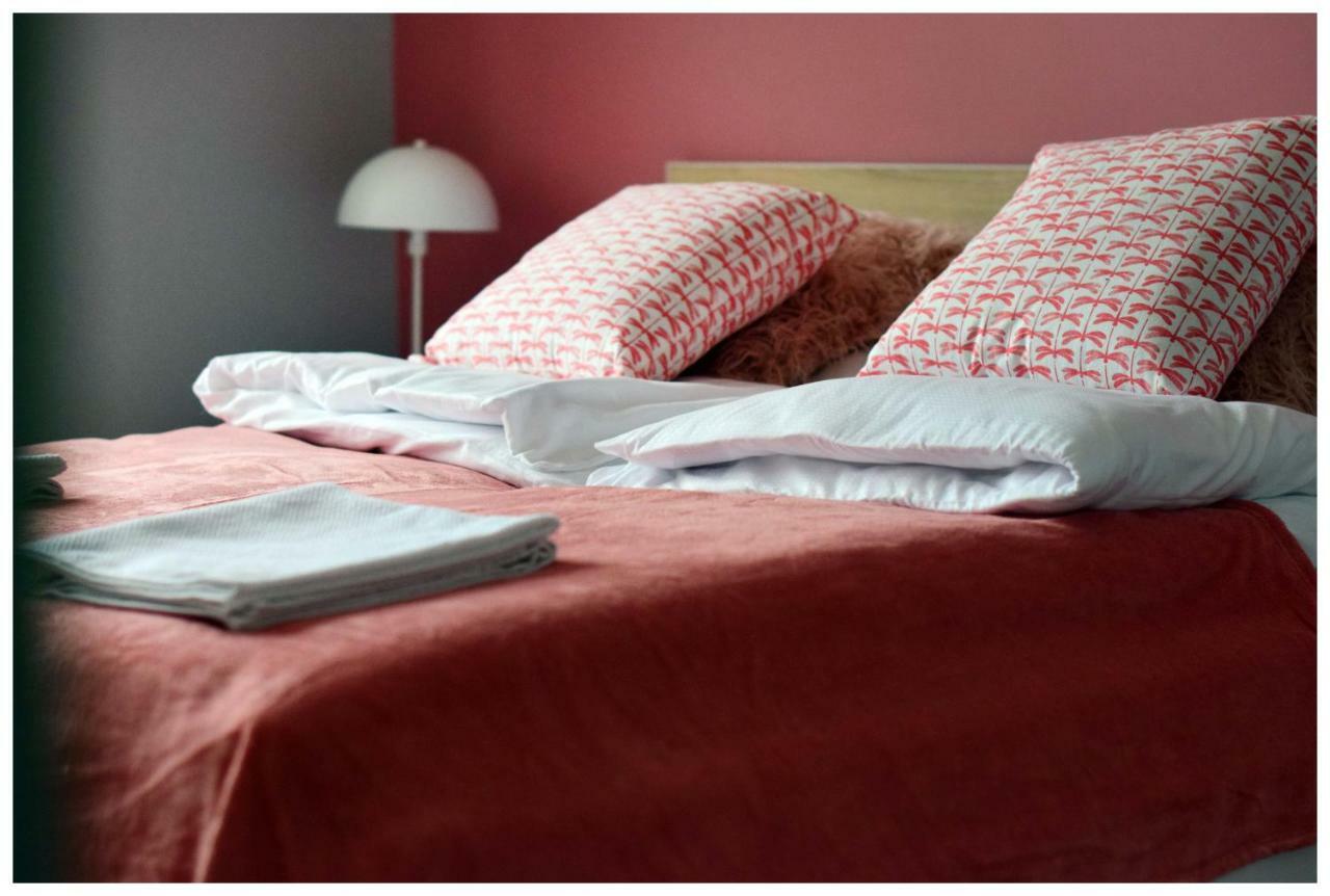 Color 24 Premium Apartment Stalowa Wola Ngoại thất bức ảnh